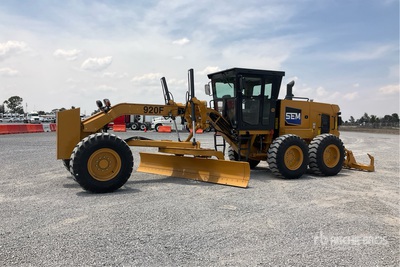 SEM 920F Motoconformadora (Sin Usar) / Motor Grader (Unused)