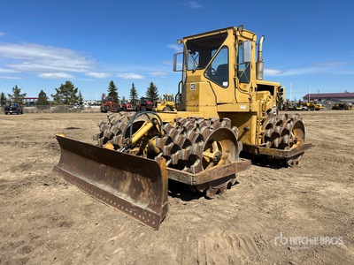 1974 Cat 815 Soil Compactor