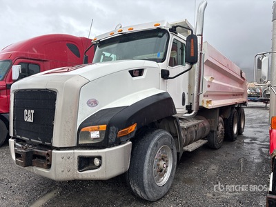 2013 Cat CT660 8x4 Wywrotka Tri/A (Inoperable)