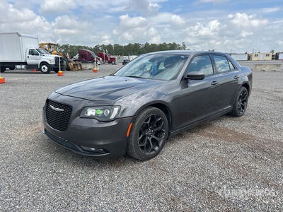 2019 Chrysler 300S Automobile