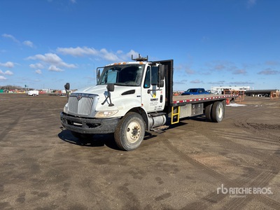 2013 International DuraStar 4300 4x2 Flatbed Truck