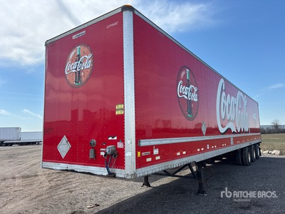 2011 Manac 94353002 53 ft x 102 in Tri/A Gesloten aanhangwagen