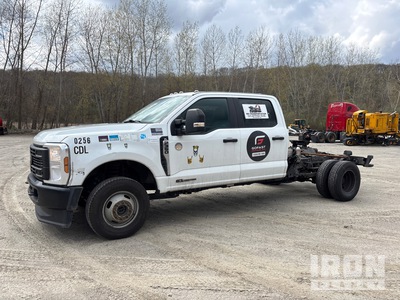 2023 Ford F350 XL 4x4 Crew Cab Cab and Chassis