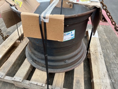 2003 Vibromax VM1105D Smooth Drum Compactor