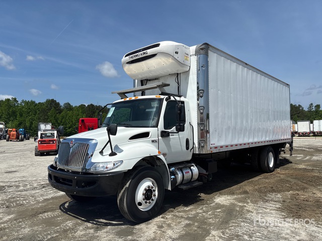 2022 International MV607 4x2 Refrigerated Truck