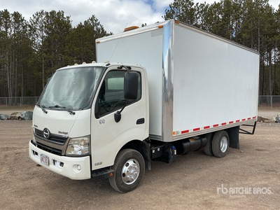 2013 Hino 155 4x2 Van Truck
