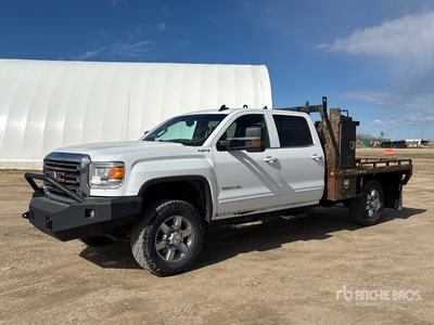 2017 GMC Sierra 3500HD SLE 4x4 Crew Cab Flatbed Truck