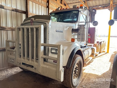 2012 Kenworth W900 10x6 6x4 Winch Truck