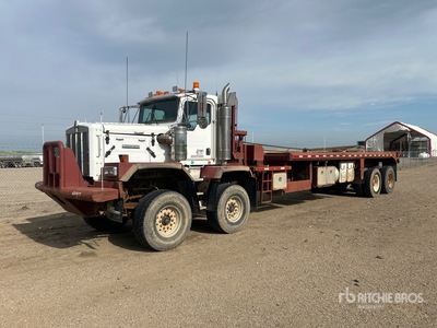 2006 Kenworth C500 8x4 Twin-Steer Bed Truck