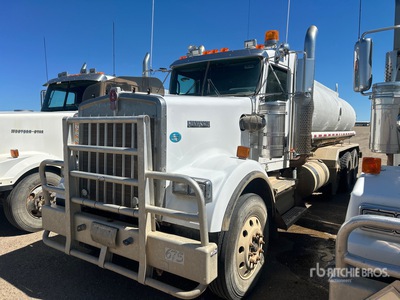 2009 Kenworth W900 8x4 Tanker Truck