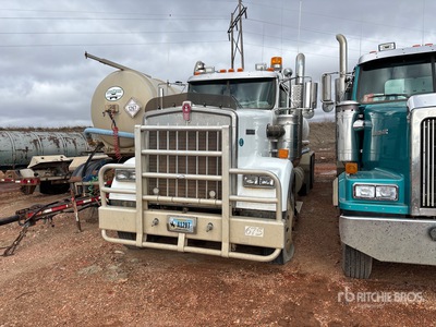 2009 Kenworth W900 8x4 Tanker Truck