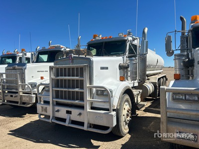 2009 Kenworth W900 8x4 Tanker Truck
