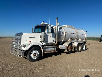 2008 Western Star 4900FA 4500 gal 8x4 Autobotte (Glider Kit)
