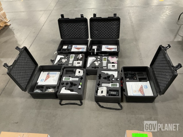 (4) Abbott i-Stat1 Blood Gas Analyzers