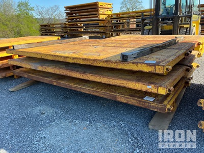 Qty of 2 4 ft x 12 ft TSS SW Low End 4 ft x 12 ft Trench Shield