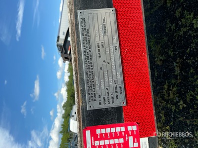 1995 Talbert TDW-35-HRG-T1 35 ton T/A Removable Gooseneck Low Loader