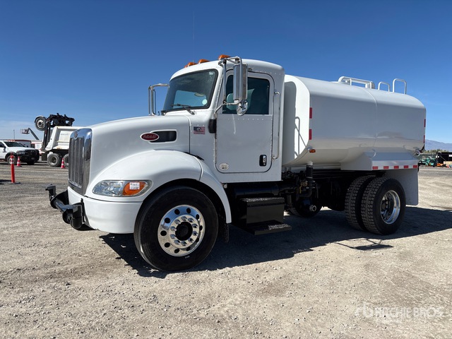 2015 Peterbilt 330 2000 gal 4x2 Water Truck