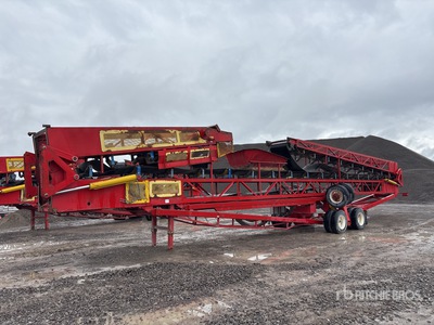 2016 JD Series 2100 36 in x 125 ft Portable Radial Stacking Conveyor