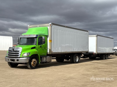 2017 Hino 338 4x2 Kastenwägen