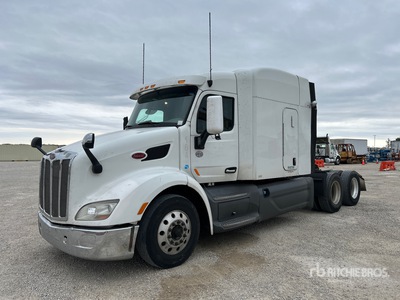 2019 Peterbilt 579 6x4 تراكتور شاحنة كابينة النوم (ثنائية المحور)