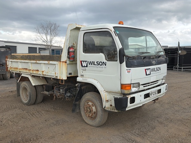 1996 Nissan MK211 Condor 4x2 Tipper Truck