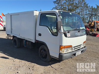 1998 Isuzu ELF 4x2 Furgoneta caja cerrada
