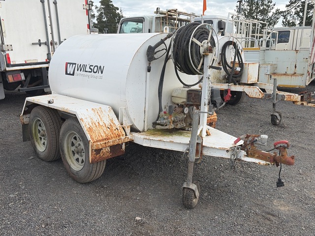 2001 Commercial 1400 L T/A Water Tank Trailer