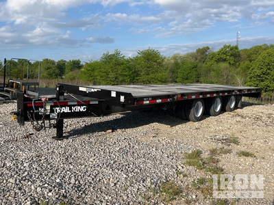2023 Trail King TKT50LP 30 ft Tri/A Tilt Deck Trailer