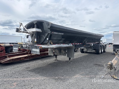 2017 Cross Country 38 ft Tri/A zijkiep aanhangwagen