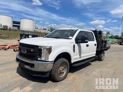 2019 (unverified) Ford F250XL Super Duty 4x4 Crew Cab Servicewagen
