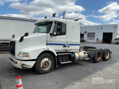 2017 Volvo VNR64T 6x4 T/A Sleeper Truck Tractor (Inoperable)