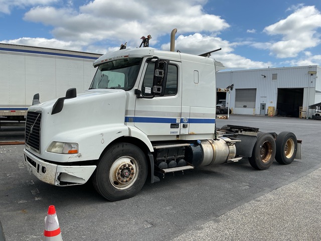 2017 Volvo VNR64T 6x4 T/A Sleeper Truck Tractor (Inoperable)