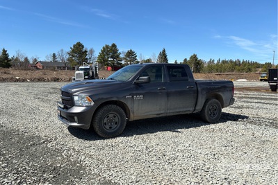 2022 Ram 1500 Classic 4x4 Crew Cab Pickup