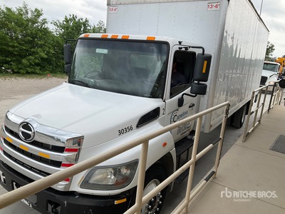 2019 Hino 258 Furgoneta caja cerrada