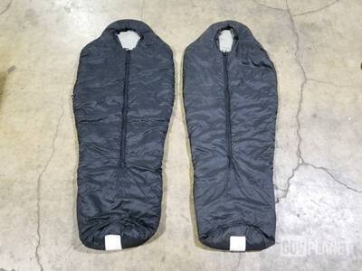 (24) USMC Extreme Cold Weather Sleeping Bags