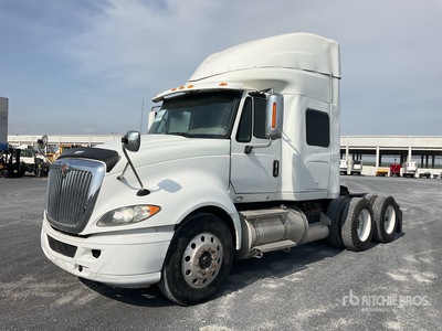 2015 International ProStar 6x4 Tractocamion con Dormitorio / T/A Sleeper Truck Tractor