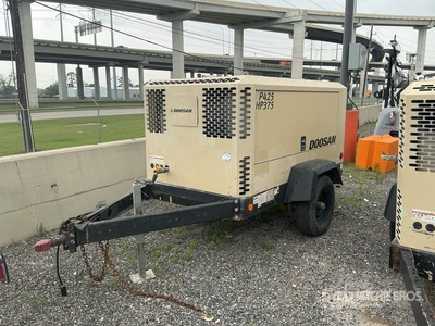 2022 Doosan P425/HP375WCU 425 cfm Mobile Air Compressor