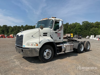 2017 Mack CXU613 Pinnacle 6x4 Cabeza Tractora Cabina Corta