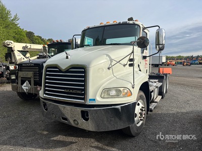 2017 Mack CXU613 Pinnacle 6x4 トラックトラクター（T/A）