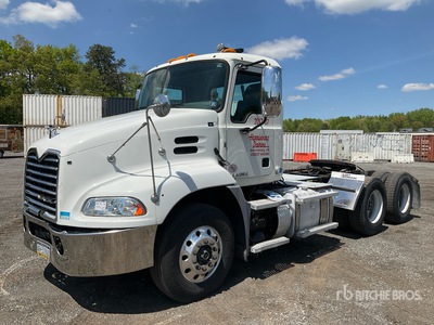 2017 Mack CXU613 Pinnacle 6x4 トラックトラクター（T/A）