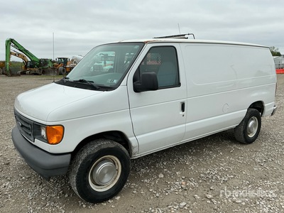 2006 Ford E-350 4x2 Camion d'épurateur d'égoûts avec caméra