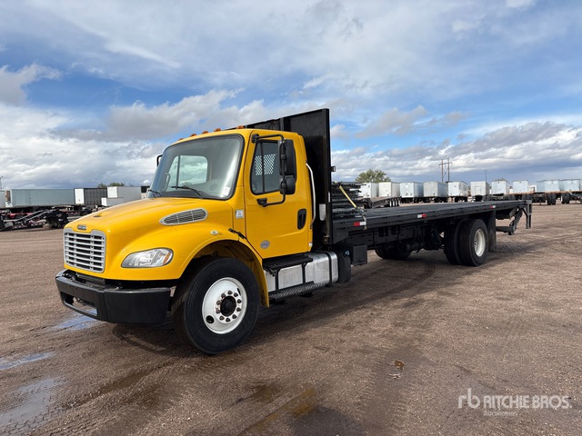 2019 Freightliner M2 106 4x2 Flatbed Truck