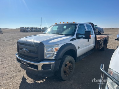 2015 Ford F-550 4x4 Crew Cab Platte vrachtwagen