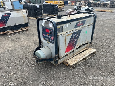 2013 Lincoln D300K 3+3 300 A Skid-Mounted Stick を見 Welder - Fueled (Inoperable)