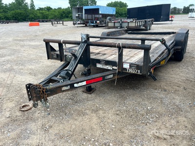 2019 Kearney BTHDEQH8318 18 ft T/A Remolque Portamaquinaria