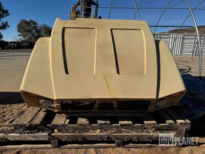 MATV OSHKOSH HOOD WILL SHIP ON PALLET Divers - Pièces pour HMMWV