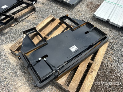 2025 Kit Containers QT-45-FF-42 42 in Horquillas para minicargadora (Unused)