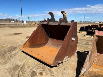 WBM 72 in Q/C Cleanup Excavator Bucket - Fits WBM 400 Series