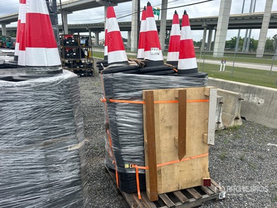 Quantity of (250) 2026 TSC 28 in Autobahnkegel (Unused)