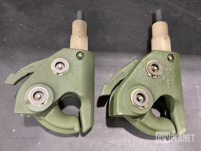 (2) Edwards 5419026 Tow Pintle Assemblies